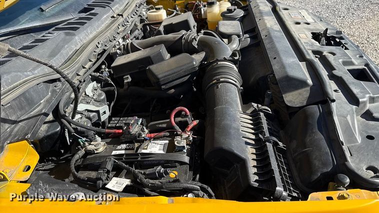 image for item ES5703 2020 Ford F350 utility bed pickup truck