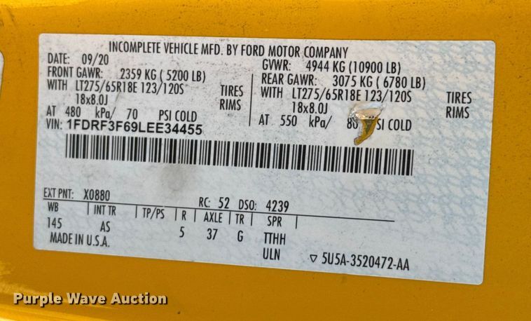 image for item ES5703 2020 Ford F350 utility bed pickup truck