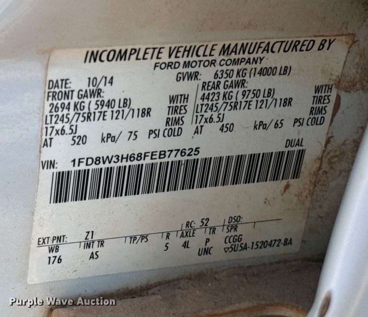 image for item ES5764 2015 Ford F350 Super Duty Crew Cab utility bed pickup truck