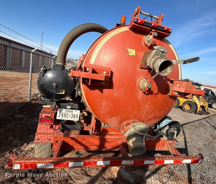 image for item ES5767 2017 Ditch Witch FX50 vacuum excavator