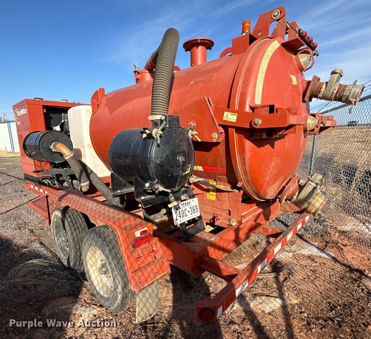 image for item ES5767 2017 Ditch Witch FX50 vacuum excavator