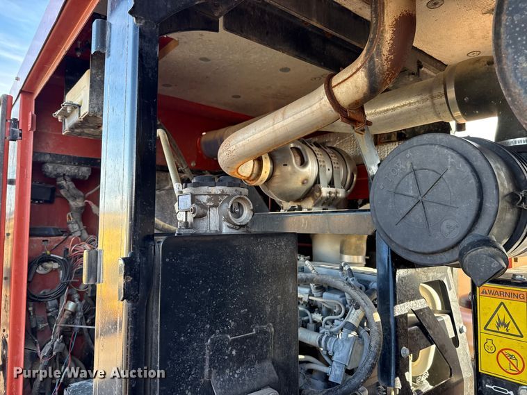 image for item ES5767 2017 Ditch Witch FX50 vacuum excavator