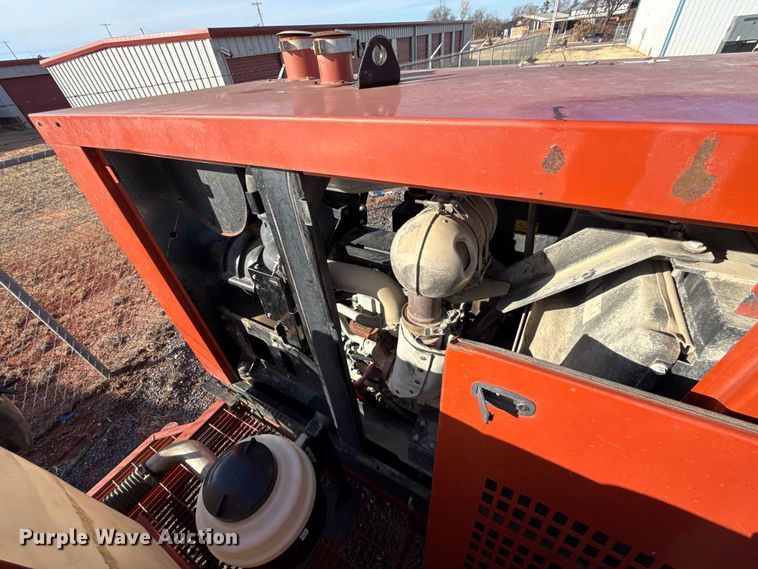 image for item ES5767 2017 Ditch Witch FX50 vacuum excavator