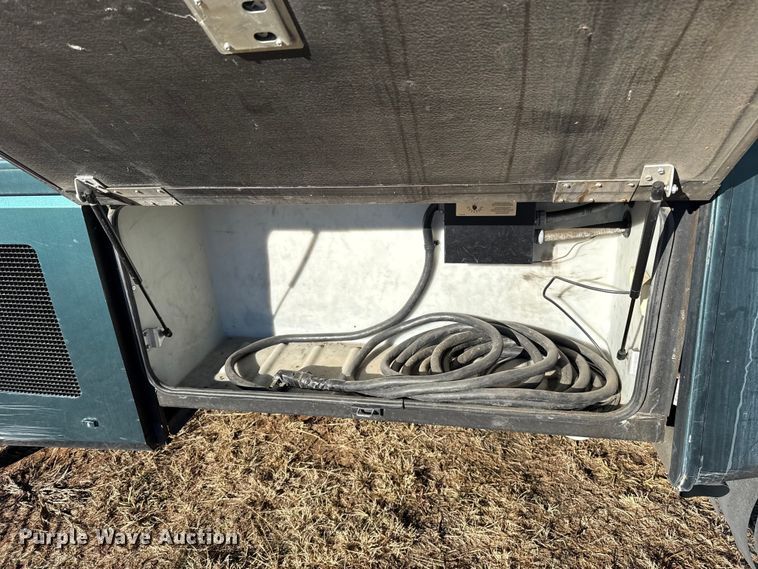 image for item ES5770 1999 Monaco Diplomat RV