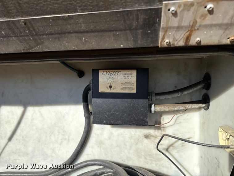 image for item ES5770 1999 Monaco Diplomat RV