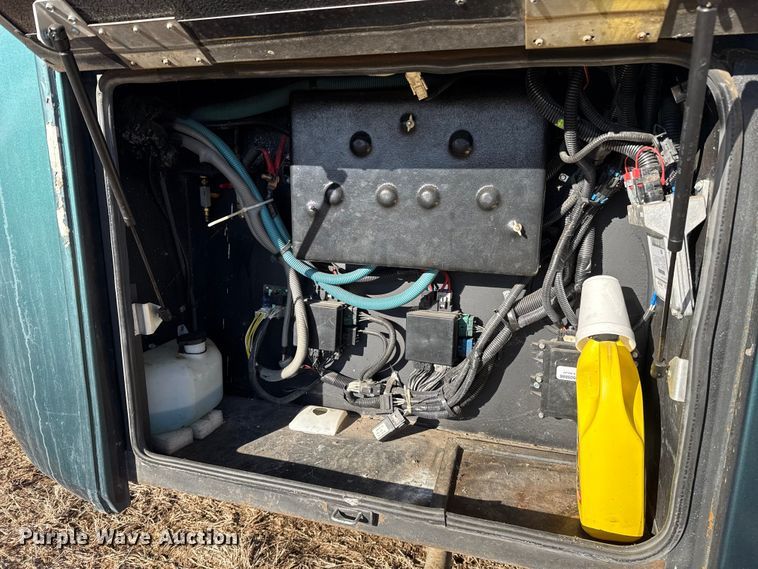 image for item ES5770 1999 Monaco Diplomat RV