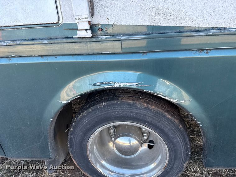 image for item ES5770 1999 Monaco Diplomat RV