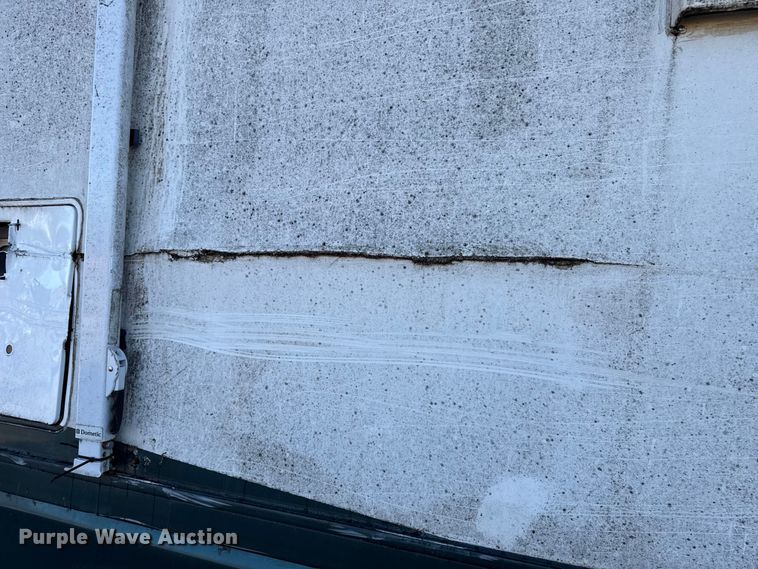 image for item ES5770 1999 Monaco Diplomat RV