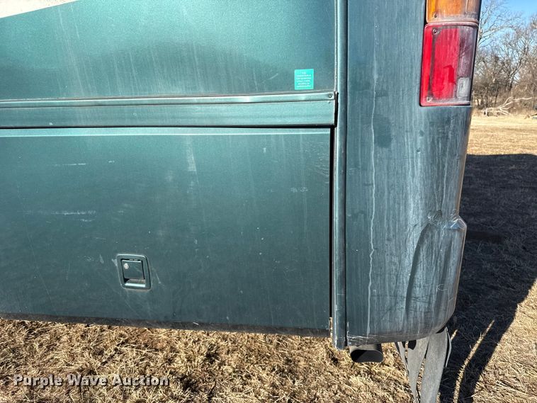 image for item ES5770 1999 Monaco Diplomat RV