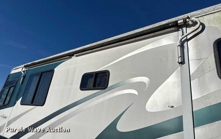 image for item ES5770 1999 Monaco Diplomat RV