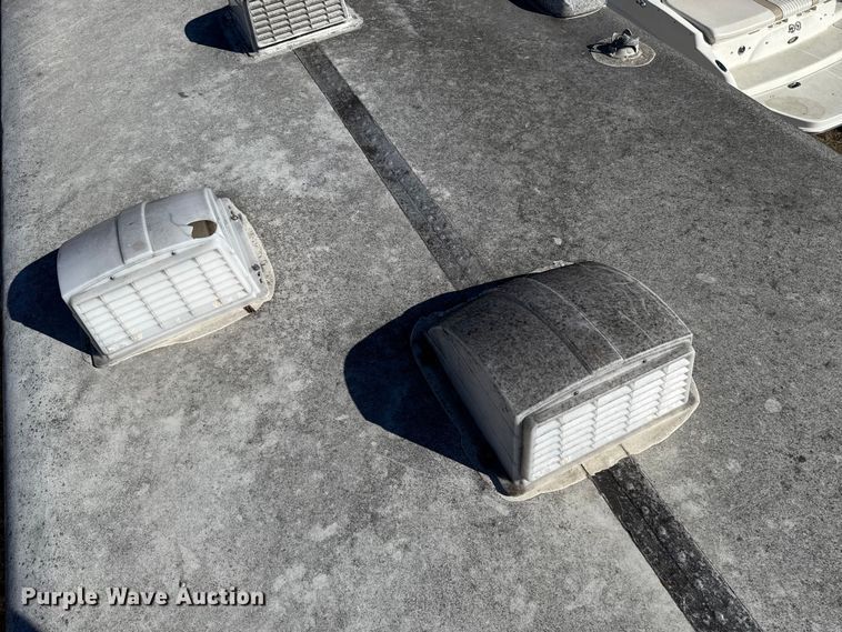 image for item ES5770 1999 Monaco Diplomat RV