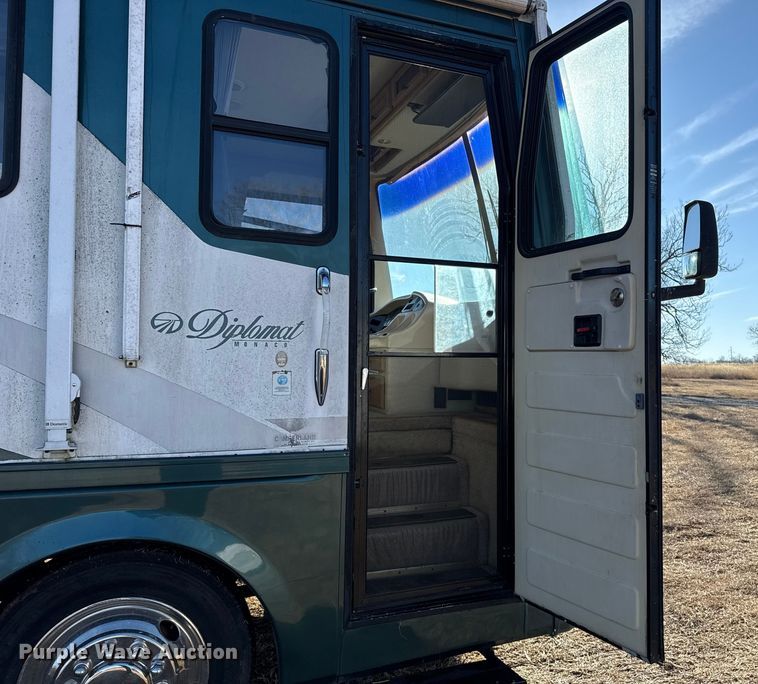 image for item ES5770 1999 Monaco Diplomat RV