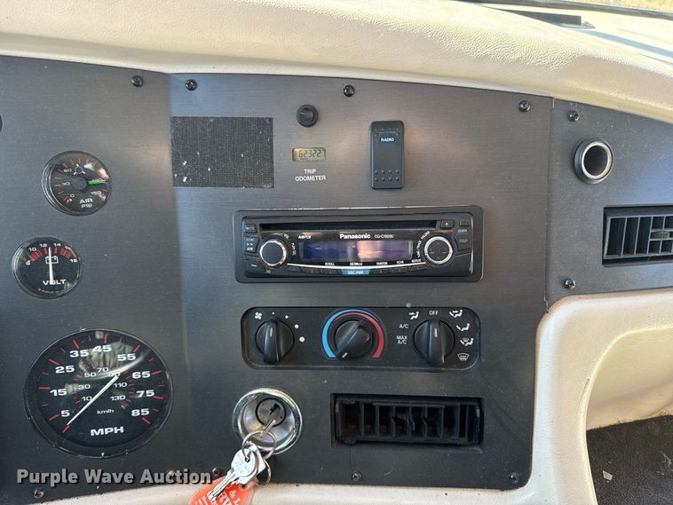 image for item ES5770 1999 Monaco Diplomat RV