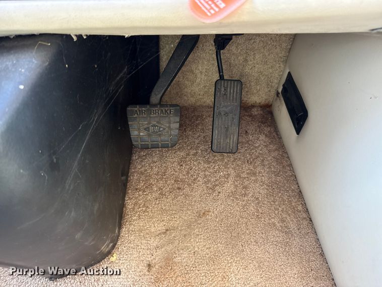 image for item ES5770 1999 Monaco Diplomat RV