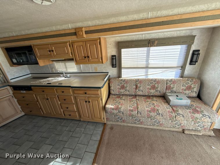 image for item ES5770 1999 Monaco Diplomat RV