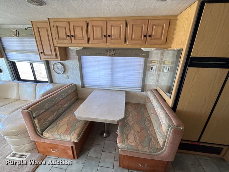 image for item ES5770 1999 Monaco Diplomat RV