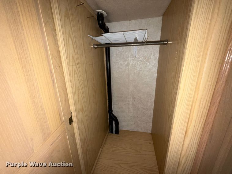 image for item ES5770 1999 Monaco Diplomat RV