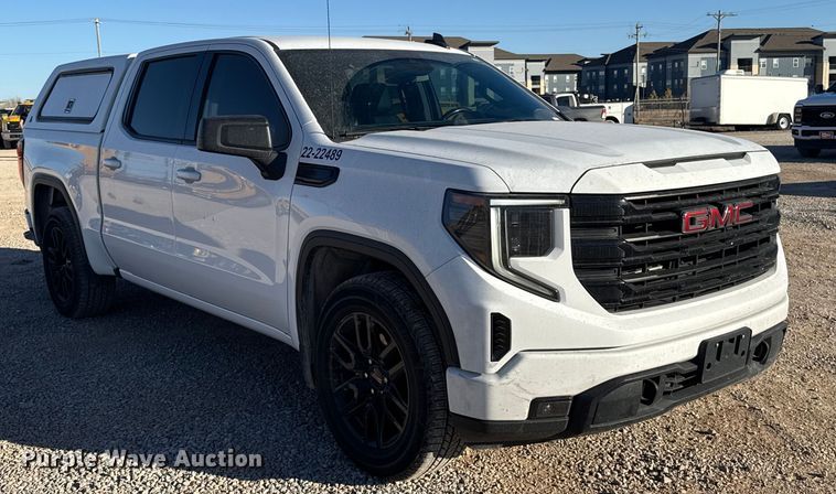 image for item ES5776 2022 GMC Sierra 1500 Crew Cab pickup truck