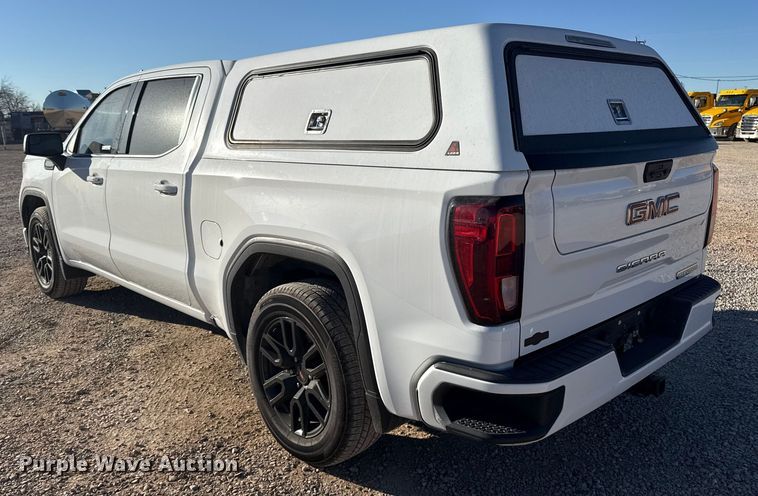 image for item ES5776 2022 GMC Sierra 1500 Crew Cab pickup truck