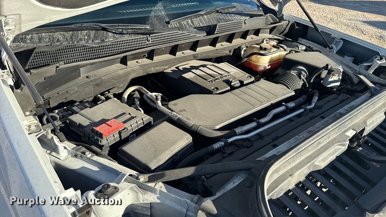 image for item ES5776 2022 GMC Sierra 1500 Crew Cab pickup truck