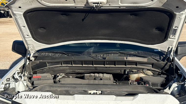 image for item ES5776 2022 GMC Sierra 1500 Crew Cab pickup truck