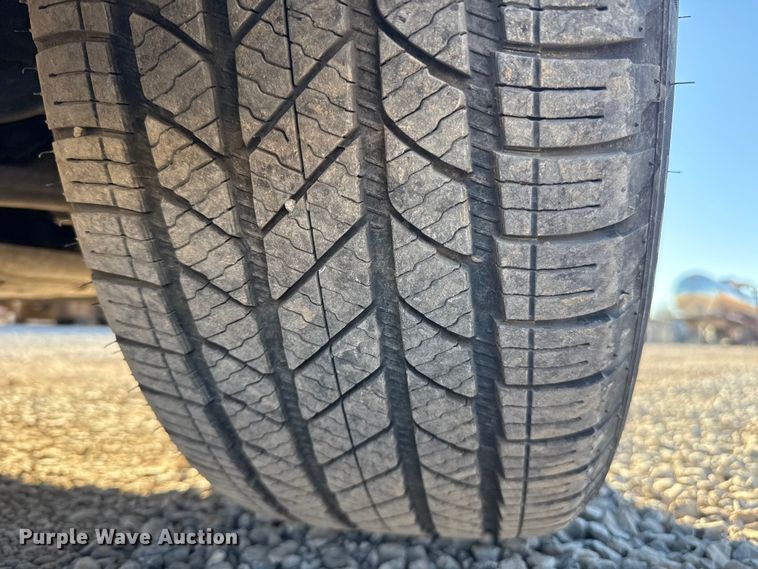 image for item ES5776 2022 GMC Sierra 1500 Crew Cab pickup truck