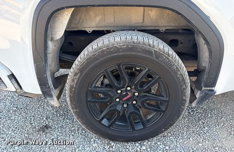 image for item ES5776 2022 GMC Sierra 1500 Crew Cab pickup truck