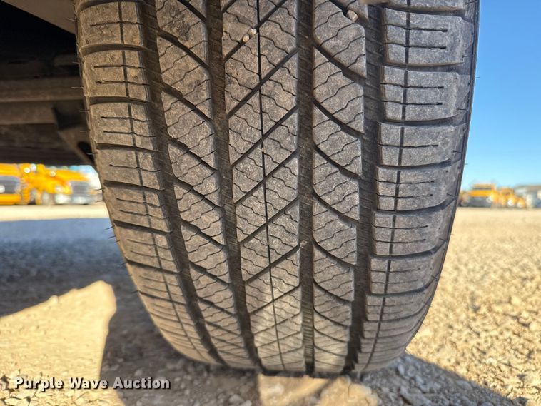 image for item ES5776 2022 GMC Sierra 1500 Crew Cab pickup truck