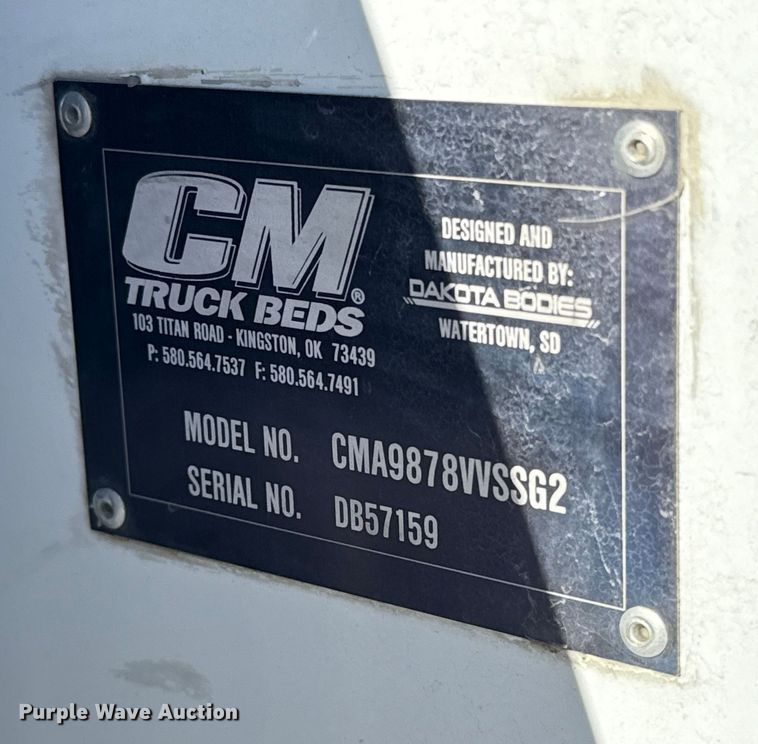 image for item ES5777 2022 Ford F250 Super Duty utility bed pickup truck