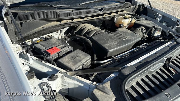 image for item ES5778 2023 Chevrolet Silverado 1500 Crew Cab pickup truck