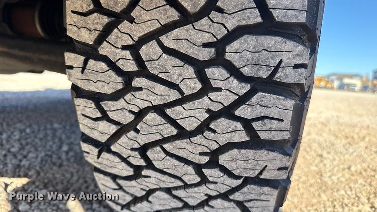 image for item ES5778 2023 Chevrolet Silverado 1500 Crew Cab pickup truck