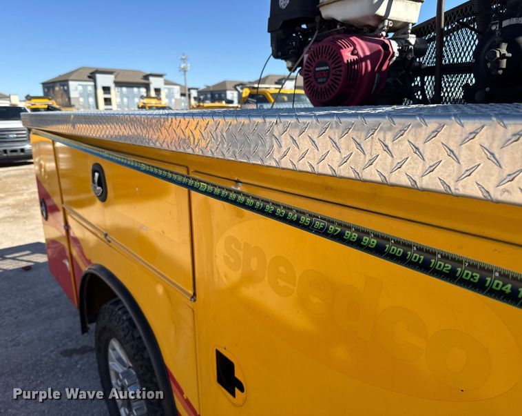 image for item ES5780 2020 Ford F350 Super Duty utility bed pickup truck