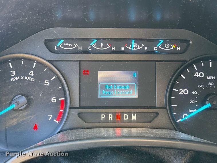 image for item ES5780 2020 Ford F350 Super Duty utility bed pickup truck