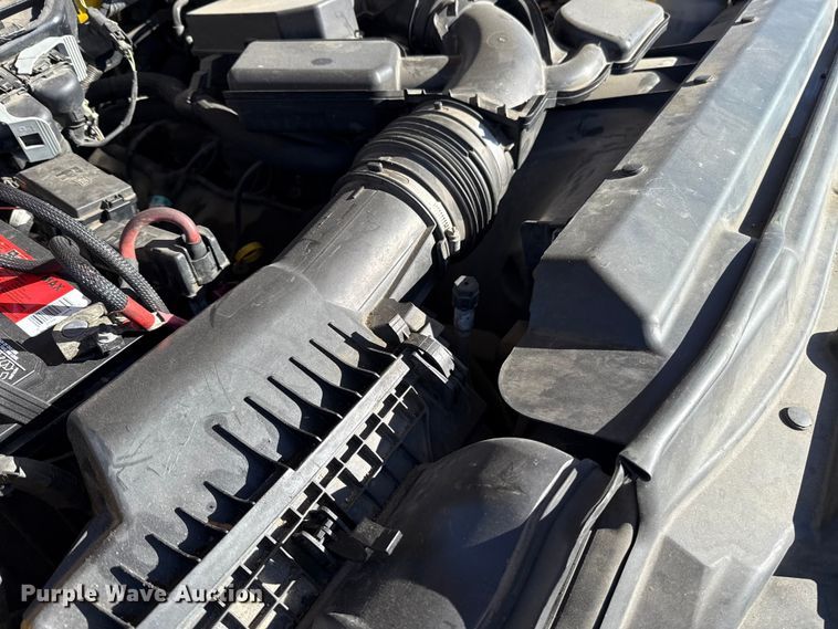 image for item ES5780 2020 Ford F350 Super Duty utility bed pickup truck