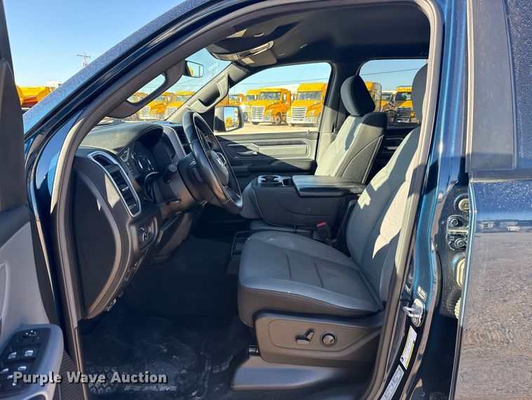 image for item ES5781 2022 RAM 1500 Crew Cab flatbed pickup truck