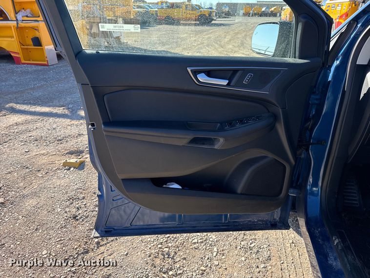 image for item ES5786 2024 Ford Edge SUV