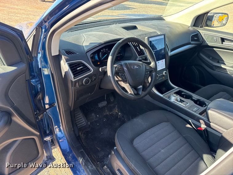 image for item ES5786 2024 Ford Edge SUV