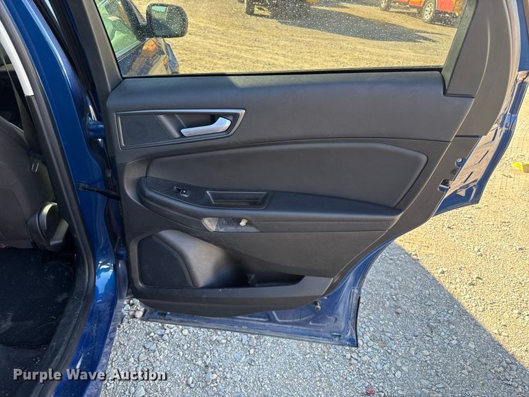 image for item ES5786 2024 Ford Edge SUV