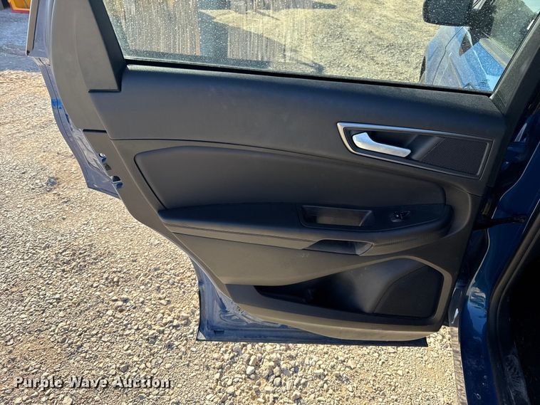 image for item ES5786 2024 Ford Edge SUV