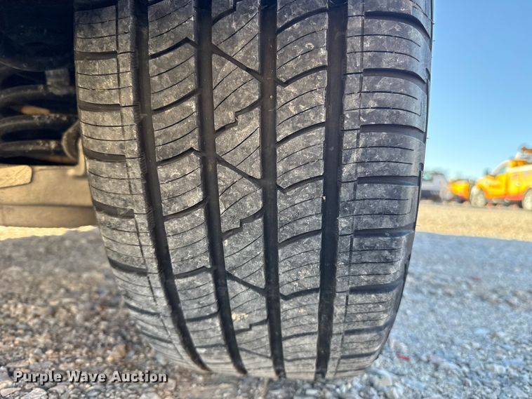 image for item ES5786 2024 Ford Edge SUV