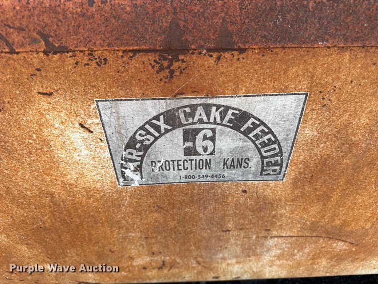 image for item ES5791 2006 Ford F350 Ext. Cab flatbed pickup truck