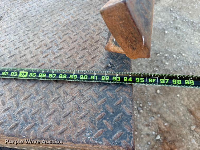 image for item ES5791 2006 Ford F350 Ext. Cab flatbed pickup truck