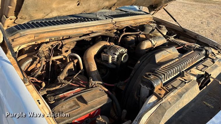 image for item ES5791 2006 Ford F350 Ext. Cab flatbed pickup truck