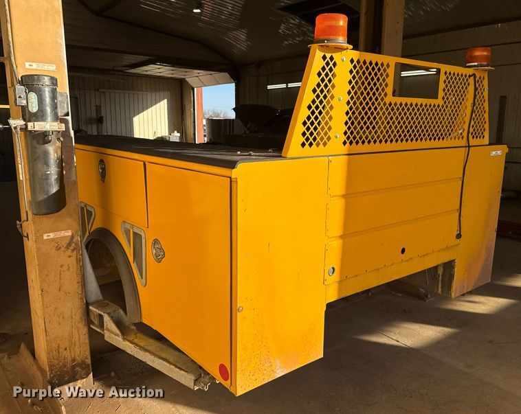 image for item ES5793 Reading Classic II utility bed