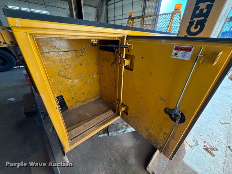 image for item ES5793 Reading Classic II utility bed