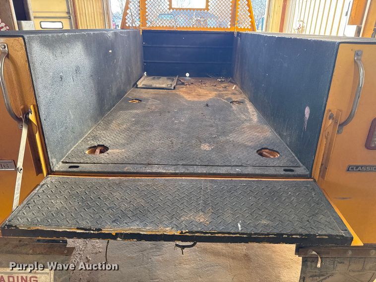 image for item ES5793 Reading Classic II utility bed