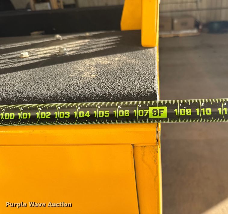 image for item ES5793 Reading Classic II utility bed