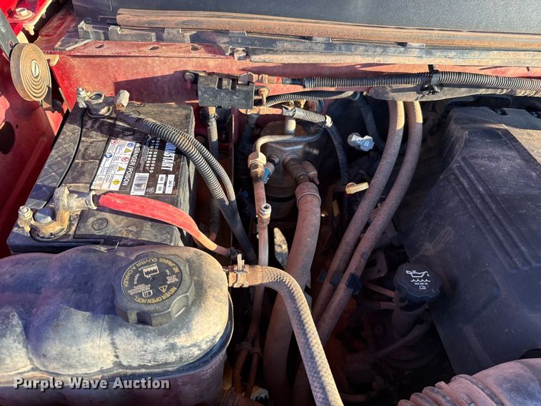 image for item ES5794 2007 Chevrolet Silverado 2500HD Ext. Cab flatbed pickup truck