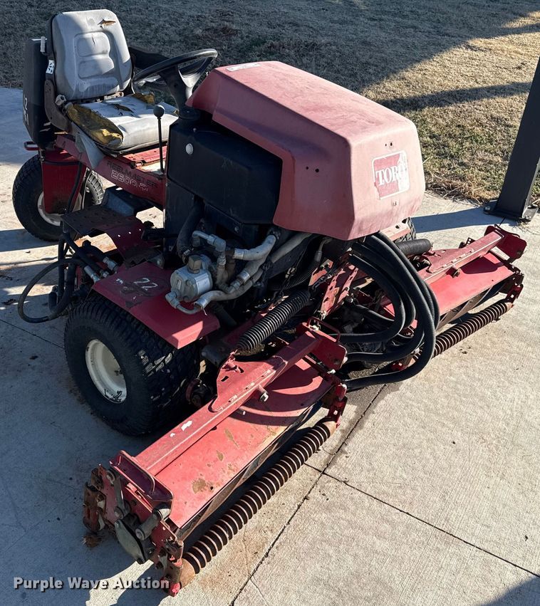 image for item ES5801 Toro Reelmaster 2600D reel mower