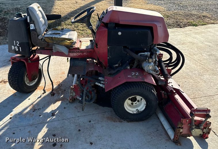 image for item ES5801 Toro Reelmaster 2600D reel mower